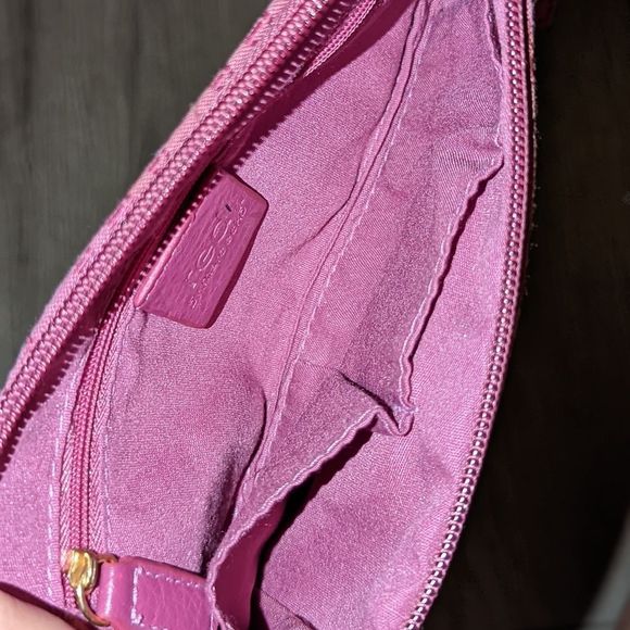 Echo Red wristlet hand bag - Picture 7 of 9